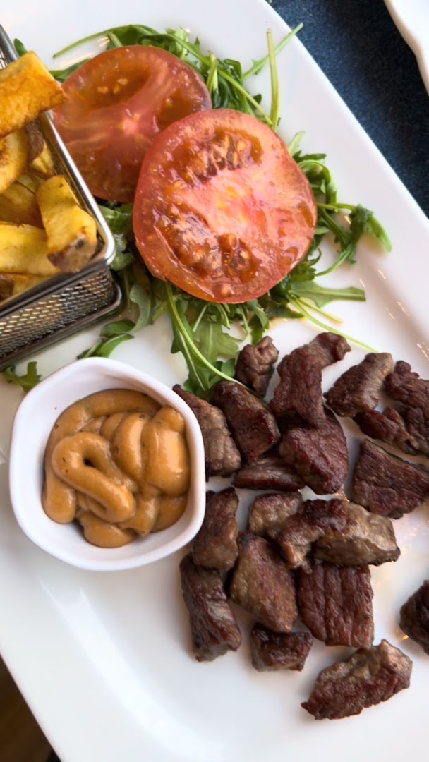 Tasty burger Levallois · Photos 9